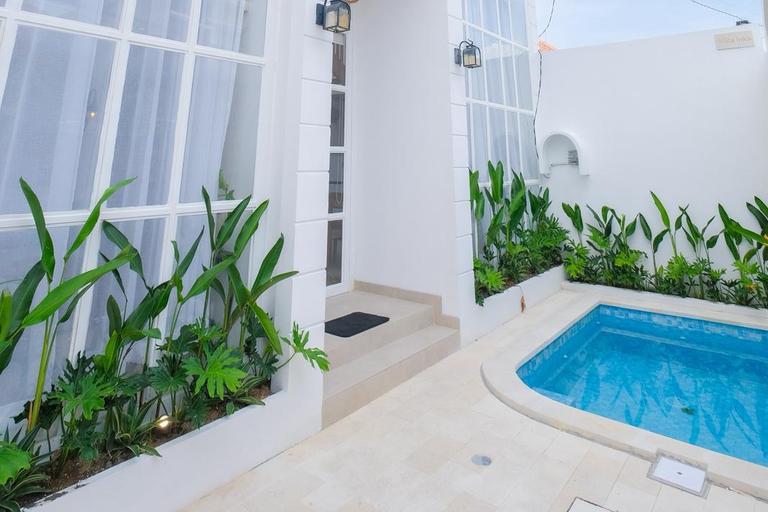 3BR Villa Prime In Berawa in Berawa