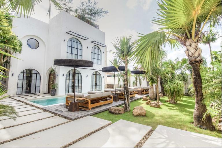 4BR House Of Petra in Berawa