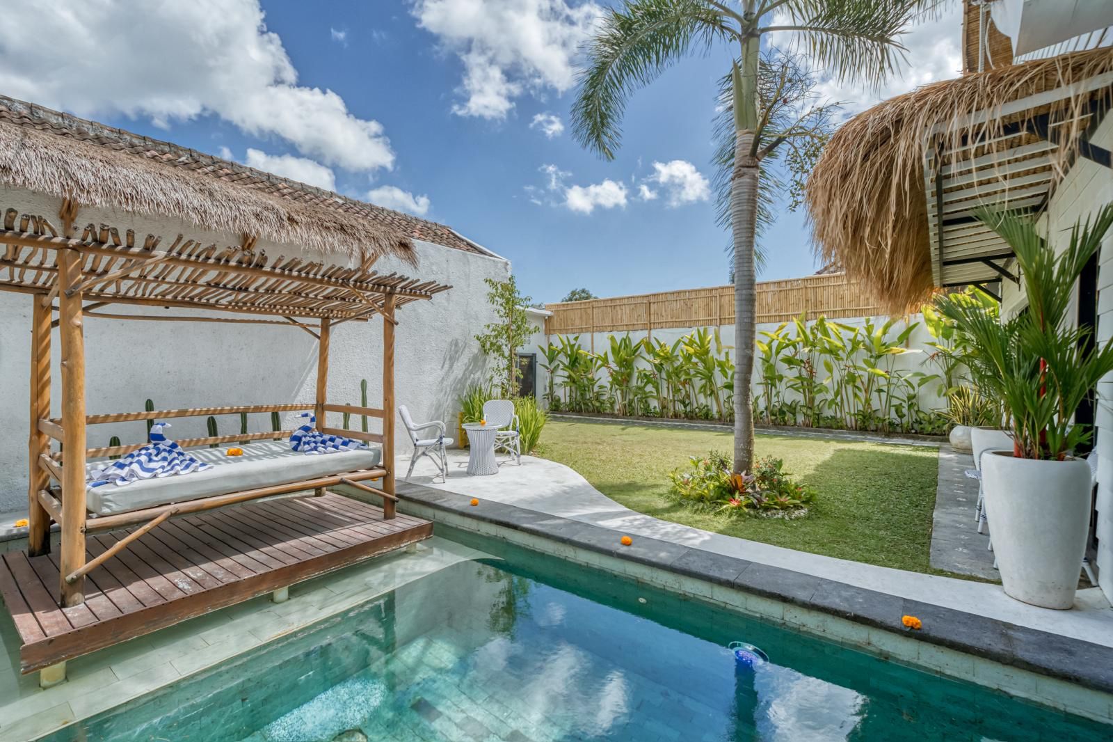 4BR Villa Modern–tropical in Cemagi