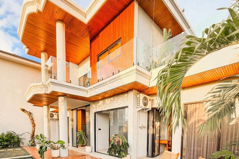 5BR Villa In Tumbak Bayuh in Tumbak Bayuh
